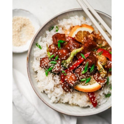 Štvrtok: Tofu v pomarančovej omáčke